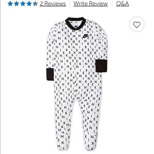 New with tags Nike sleeper